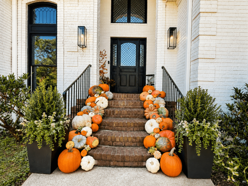 Residential Pumpkin Display